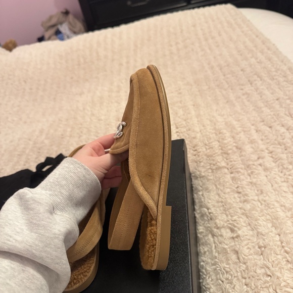 Authentic Chanel Shearling Slingback Loafers Metiers d’Art 2025 Collection - Picture 8 of 11